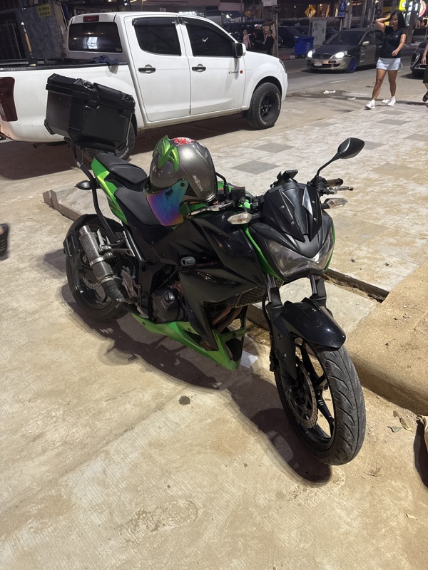 Kawasaki Z300, pattaya
